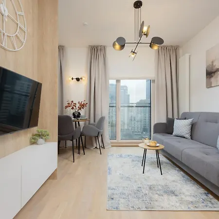 アパート Luxury Mennica By Renters Prestige ワルシャワ