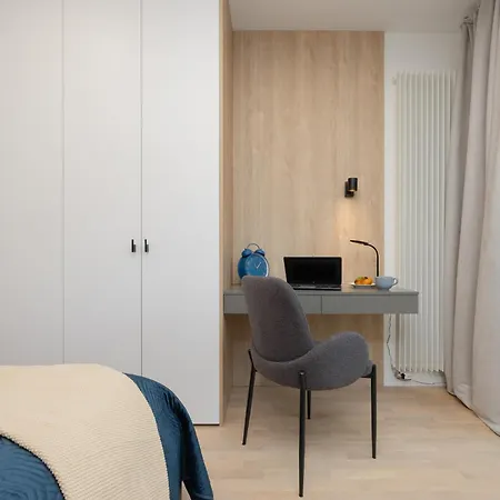 Luxury Mennica By Renters Prestige