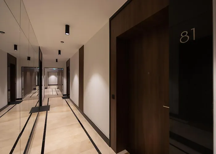 Luxury Mennica By Renters Prestige