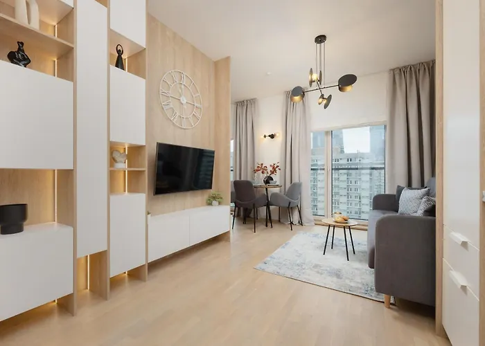 Luxury Mennica By Renters Prestige Apartment