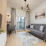 Luxury Mennica By Renters Prestige Lejlighed *
